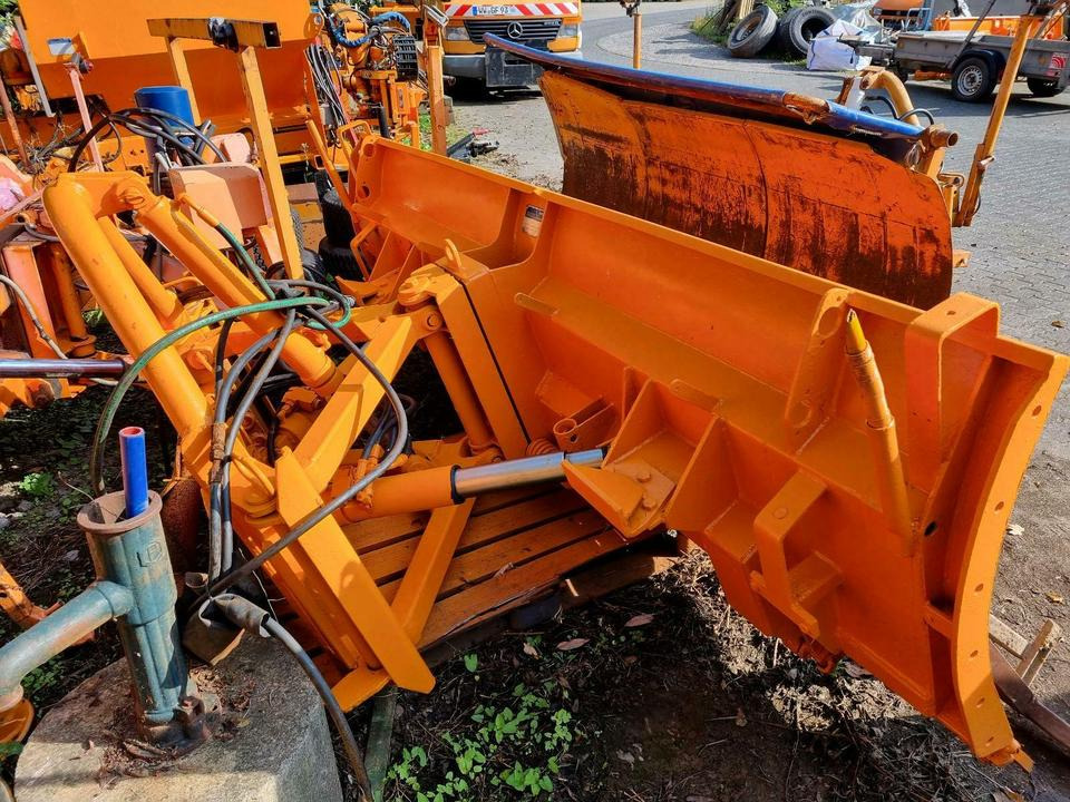 Schmidt CP2 Schneepflug Schneeschild Winterdienst Unimog - Bajak salju: gambar 2 Schmidt CP2 Schneepflug Schneeschild Winterdienst Unimog - Bajak salju: gambar 2