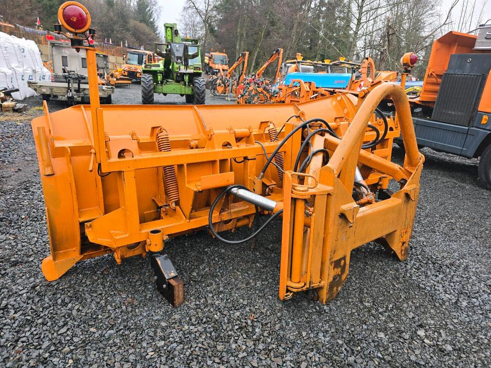 Schmidt MF 2.4 3m. Schneeschieber Schneeschild Winterdienst Räumschild Schneepflug passend für Traktor Unimog 405 UGE UGN Fronthydraulik - Bajak salju: gambar 1 Schmidt MF 2.4 3m. Schneeschieber Schneeschild Winterdienst Räumschild Schneepflug passend für Traktor Unimog 405 UGE UGN Fronthydraulik - Bajak salju: gambar 1