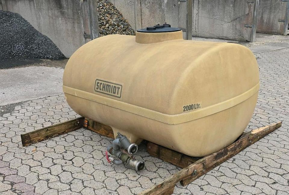 Schmidt Mulag 2m3 Wassertank Wasserfass Speidel für Unimog UGE UGN 405 U300 400 500 427 430 LKW Boschung wassertank Laugentank Bewässerung 5000liter - Kontainer tangki: gambar 1 Schmidt Mulag 2m3 Wassertank Wasserfass Speidel für Unimog UGE UGN 405 U300 400 500 427 430 LKW Boschung wassertank Laugentank Bewässerung 5000liter - Kontainer tangki: gambar 1