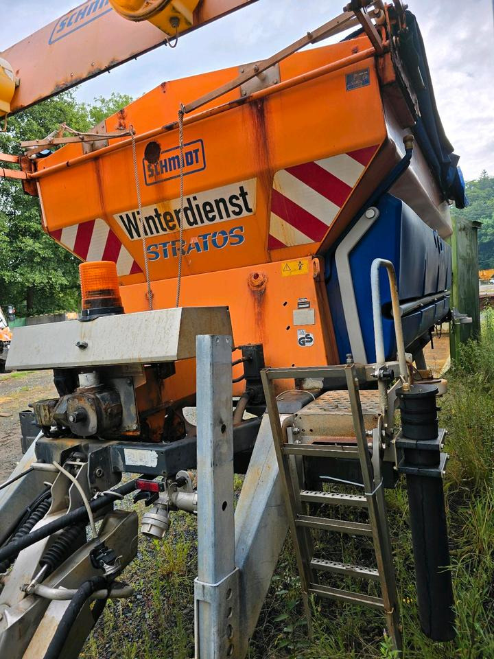 Schmidt Stratos S80 8m3 Salzstreuer Salzsilo Aufbaustreuer LKW Winterdienst Küpper-Weisser - Penyebar pasir/ Garam: gambar 4 Schmidt Stratos S80 8m3 Salzstreuer Salzsilo Aufbaustreuer LKW Winterdienst Küpper-Weisser - Penyebar pasir/ Garam: gambar 4
