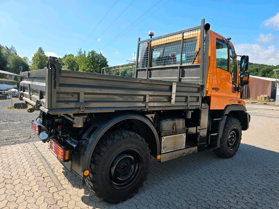 Unimog 405/10 U300 Bluetec 5 Mercedes-Benz U 300 290 400 500 UGE UGN Jotha Absetzkipper Absetzer - Truk bajak salju: gambar 4 Unimog 405/10 U300 Bluetec 5 Mercedes-Benz U 300 290 400 500 UGE UGN Jotha Absetzkipper Absetzer - Truk bajak salju: gambar 4