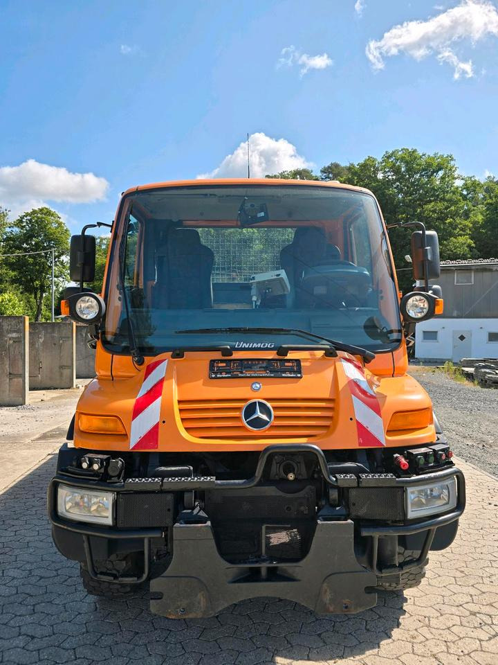 Unimog 405/10 U300 Bluetec 5 Mercedes-Benz U 300 290 400 500 UGE UGN Jotha Absetzkipper Absetzer - Truk bajak salju: gambar 5 Unimog 405/10 U300 Bluetec 5 Mercedes-Benz U 300 290 400 500 UGE UGN Jotha Absetzkipper Absetzer - Truk bajak salju: gambar 5
