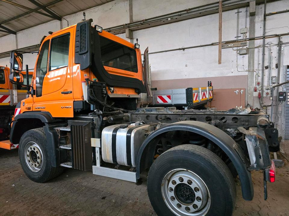 Unimog U423 EAS NKS-Z-UGE-43 Mercedes-Benz 405/10 405/12 UGE Mercedes-Benz U 318 323 327 423 427 429 430 EasyDrive Variopilot - Truk sasis, Kendaraan Kota/ Khusus: gambar 2 Unimog U423 EAS NKS-Z-UGE-43 Mercedes-Benz 405/10 405/12 UGE Mercedes-Benz U 318 323 327 423 427 429 430 EasyDrive Variopilot - Truk sasis, Kendaraan Kota/ Khusus: gambar 2