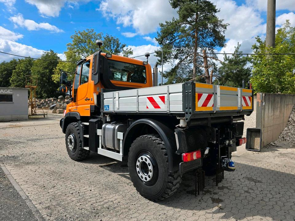 Truk bajak salju Unimog U429 NKS-F-UGE-42 Mercedes-Benz 405/10 405/12 UGE Mercedes-Benz U 318 323 327 423 427 429 430 EasyDrive Variopilot Mulag MKM 700 Böschungsmäher Böschungsmulcher Bucher Salzstreuer: gambar 14