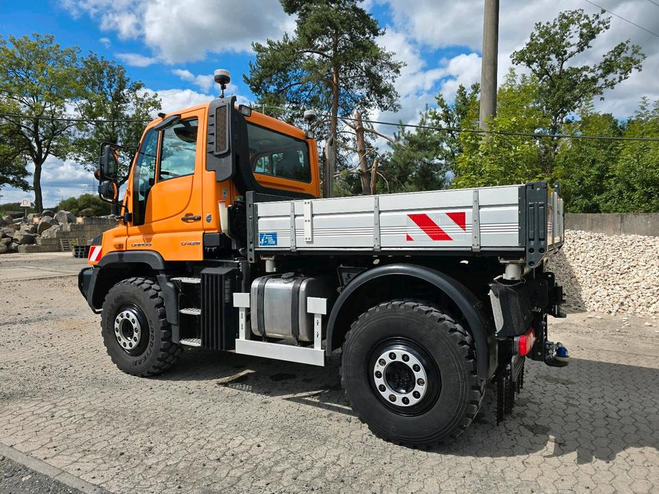 Truk bajak salju Unimog U429 NKS-F-UGE-42 Mercedes-Benz 405/10 405/12 UGE Mercedes-Benz U 318 323 327 423 427 429 430 EasyDrive Variopilot Mulag MKM 700 Böschungsmäher Böschungsmulcher Bucher Salzstreuer: gambar 13