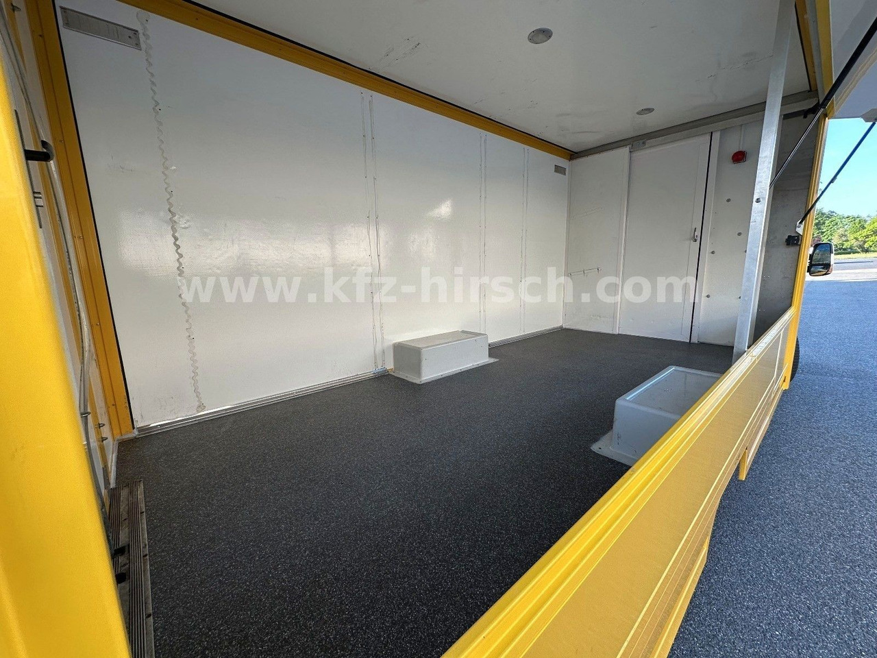 Iveco Daily Luftfederung Foodtruck Imbisswagen Verkauf - Truk penjual: gambar 4 Iveco Daily Luftfederung Foodtruck Imbisswagen Verkauf - Truk penjual: gambar 4