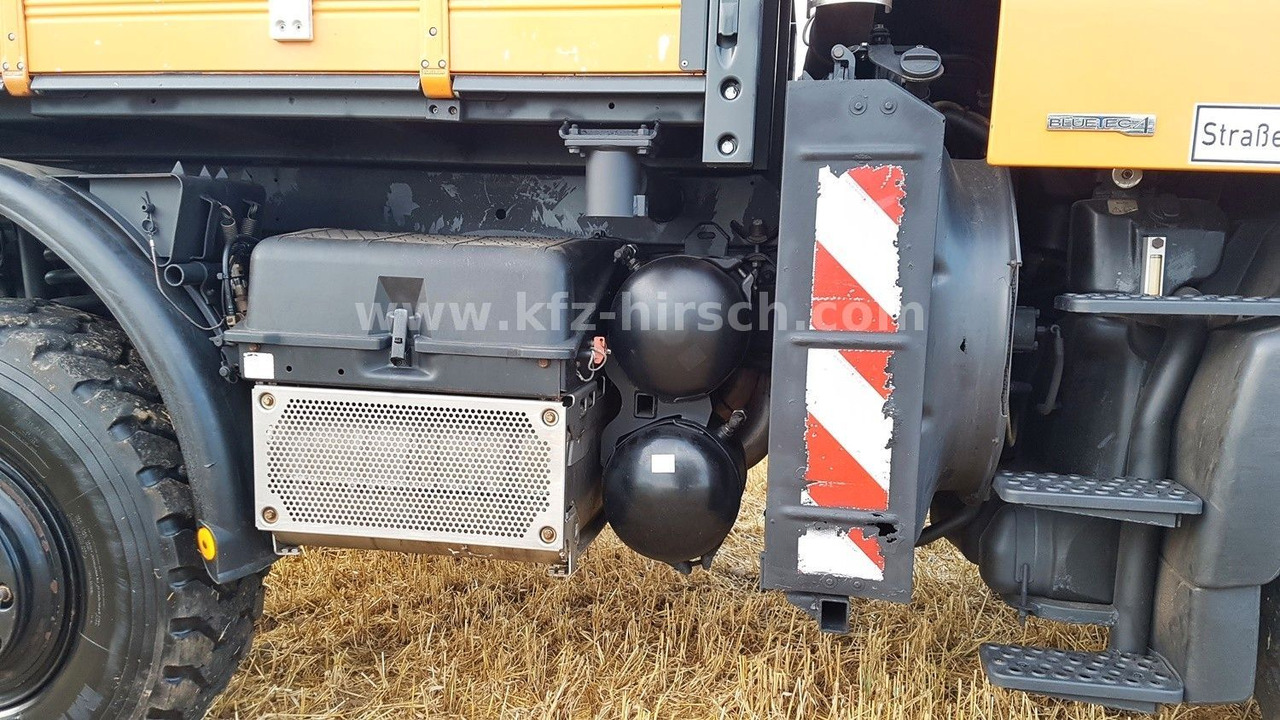 Truk jungkit Unimog U400 405/12*HYDROSTAT*VARIOPILOT*Euro4*Kipper: gambar 9 Truk jungkit Unimog U400 405/12*HYDROSTAT*VARIOPILOT*Euro4*Kipper: gambar 9