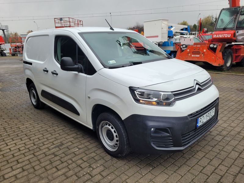 Citroen Berlingo Van z silnikiem 1.5 BlueHDi - Van kecil: gambar 2 Citroen Berlingo Van z silnikiem 1.5 BlueHDi - Van kecil: gambar 2