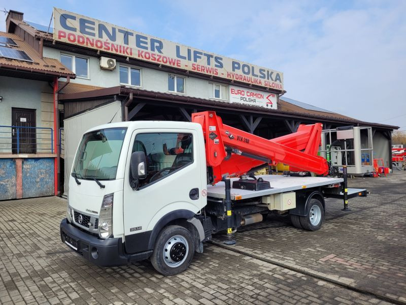 Nissan Cabstar NT400 podnośnik koszowy 24 m Versalift VTX-240 - Platform udara yang dipasang di truk: gambar 1 Nissan Cabstar NT400 podnośnik koszowy 24 m Versalift VTX-240 - Platform udara yang dipasang di truk: gambar 1