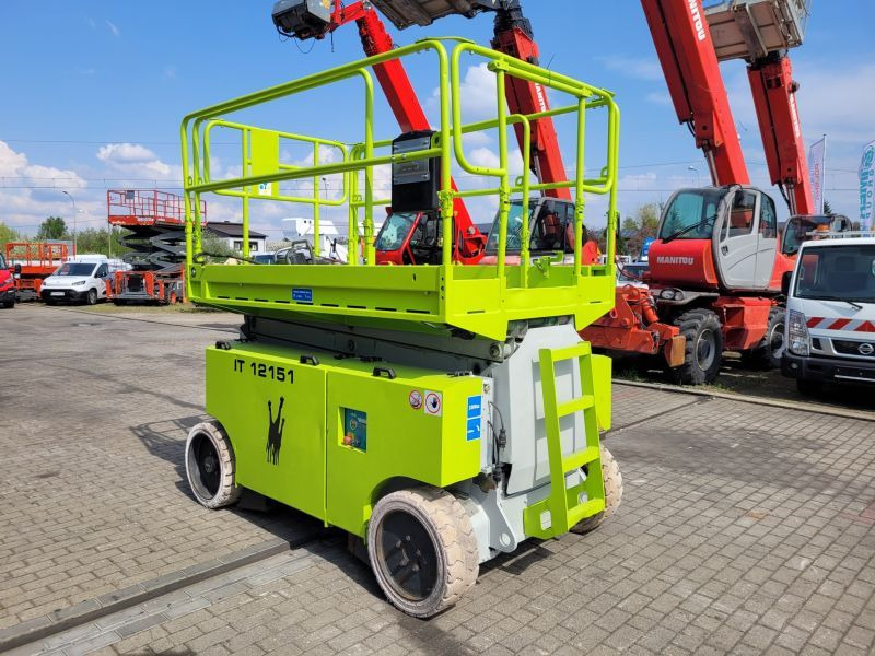 Podnośnik nożycowy samojezdny elektryczny 14 m Iteco IT 12151 - Scissor lifts: gambar 2 Podnośnik nożycowy samojezdny elektryczny 14 m Iteco IT 12151 - Scissor lifts: gambar 2
