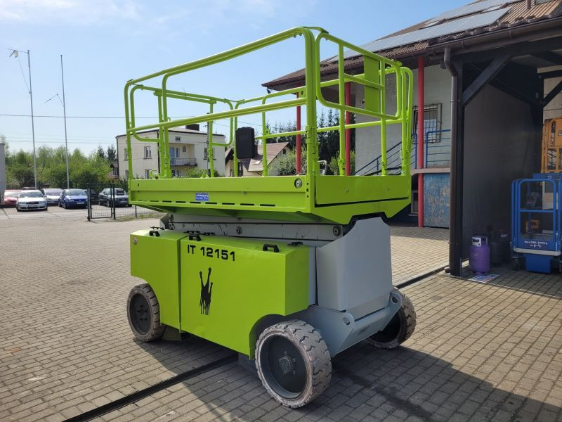 Podnośnik nożycowy samojezdny elektryczny 14 m Iteco IT 12151 - Scissor lifts: gambar 4 Podnośnik nożycowy samojezdny elektryczny 14 m Iteco IT 12151 - Scissor lifts: gambar 4