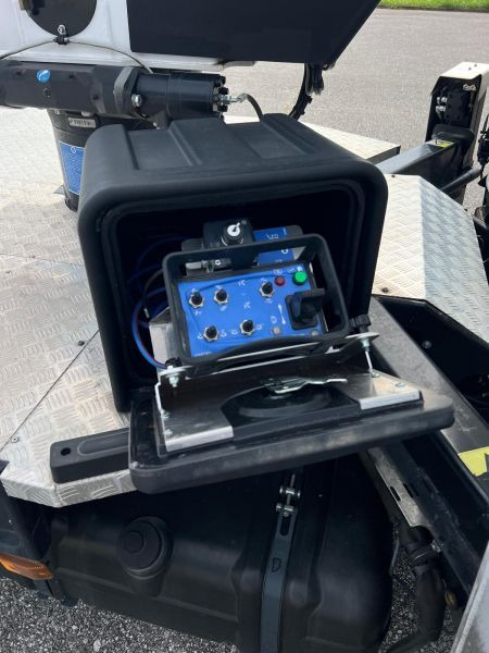 Renault Maxity podnośnik koszowy zwyżka 20 m CTE B-lift 20 JHV - Platform udara yang dipasang di truk: gambar 5 Renault Maxity podnośnik koszowy zwyżka 20 m CTE B-lift 20 JHV - Platform udara yang dipasang di truk: gambar 5