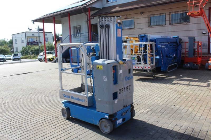 Podnośnik koszowy masztowy elektryczny 8 m Genie GR20 - Lift tiang vertikal: gambar 4 Podnośnik koszowy masztowy elektryczny 8 m Genie GR20 - Lift tiang vertikal: gambar 4