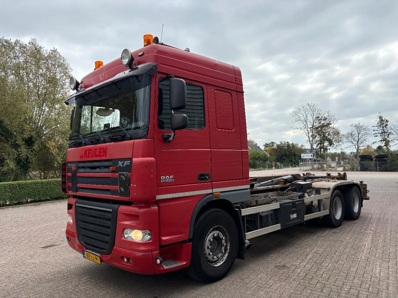 DAF XF 105 . 410 / 6X2 / MULTILIFT XR 26S61 / APK - TUV OKTOBER 2025 / EURO 5 / AUTOMAAT / - Hook lift: gambar 2 DAF XF 105 . 410 / 6X2 / MULTILIFT XR 26S61 / APK - TUV OKTOBER 2025 / EURO 5 / AUTOMAAT / - Hook lift: gambar 2