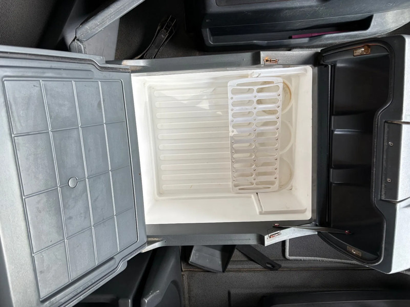 Truk sasis MAN TGX 26.400 / 6x2-2 LL / TUV - APK DECEMBER 2025 /: gambar 12