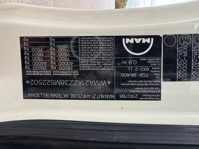 Truk sasis MAN TGX 26.400 / 6x2-2 LL / TUV - APK DECEMBER 2025 /: gambar 6