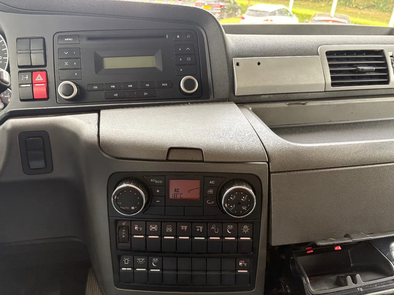 Truk sasis MAN TGX 26.400 / 6x2-2 LL / TUV - APK DECEMBER 2025 /: gambar 10