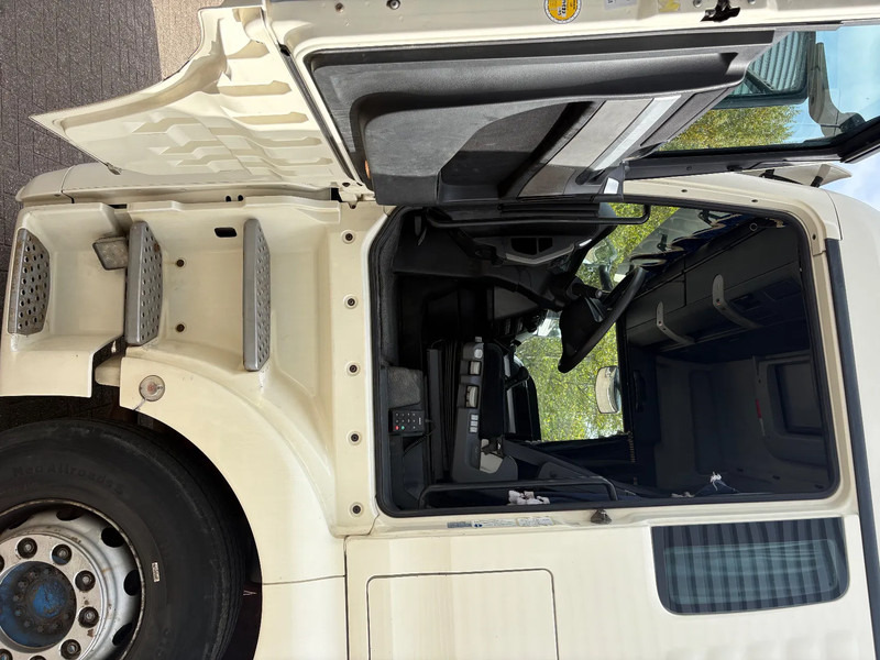 Truk sasis MAN TGX 26.400 / 6x2-2 LL / TUV - APK DECEMBER 2025 /: gambar 7