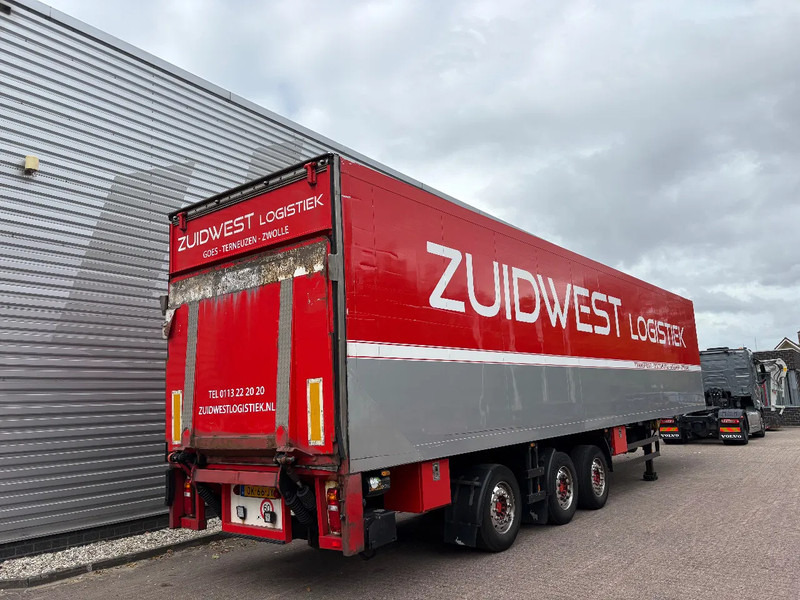 Schmitz Cargobull SKO 24 / SAV ASSEN / DHOLLANDIA 3000 kg / CARRIER MAXIMA 1300 / 1x stuuras / - Semi-trailer berpendingin: gambar 4 Schmitz Cargobull SKO 24 / SAV ASSEN / DHOLLANDIA 3000 kg / CARRIER MAXIMA 1300 / 1x stuuras / - Semi-trailer berpendingin: gambar 4