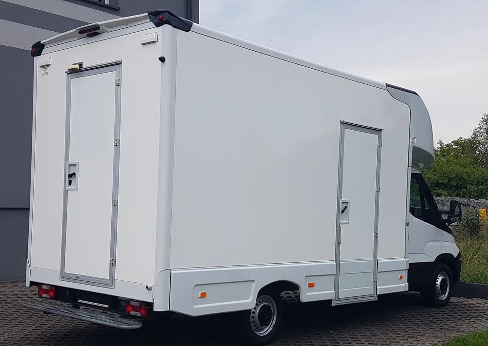 Iveco DAILY KONTENER NISKOPODŁOGOWY 4,31x2,24x2,43 FOODTRUCK SKLEP KAMPER KLIMA BAR KONIOWÓZ - Van box: gambar 4 Iveco DAILY KONTENER NISKOPODŁOGOWY 4,31x2,24x2,43 FOODTRUCK SKLEP KAMPER KLIMA BAR KONIOWÓZ - Van box: gambar 4
