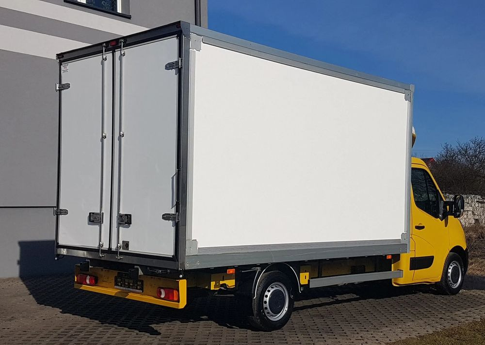 Renault MASTER KONTENER 8EP 4,21x2,23x2,22 KLIMA KRAJOWY MANUAL 6-BIEGÓW - Van box: gambar 4 Renault MASTER KONTENER 8EP 4,21x2,23x2,22 KLIMA KRAJOWY MANUAL 6-BIEGÓW - Van box: gambar 4