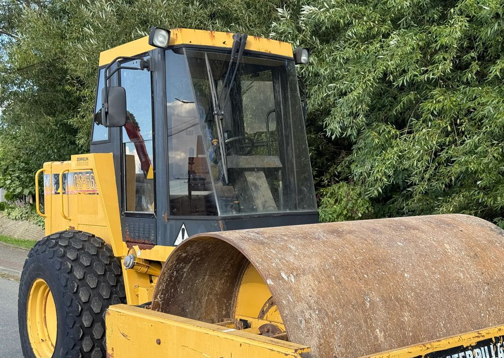 Caterpillar * Walec Drogowy CAT CS-563 * - Roller: gambar 4 Caterpillar * Walec Drogowy CAT CS-563 * - Roller: gambar 4