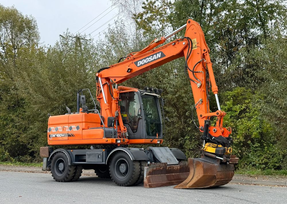 Doosan * DOOSAN DX160W *ROTOTILT* GPS 2D Leica * Sprowadzona * Stan Perfekcyjny * Koparka Kołowa * - Ekskavator roda: gambar 2 Doosan * DOOSAN DX160W *ROTOTILT* GPS 2D Leica * Sprowadzona * Stan Perfekcyjny * Koparka Kołowa * - Ekskavator roda: gambar 2