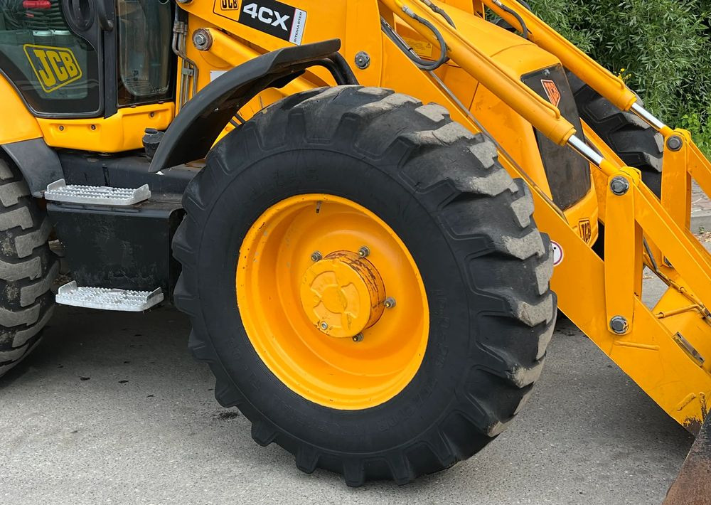 JCB *Koparko Ładowarka* JCB 4CX SPROWADZONA Bardzo Dobry Stan - Backhoe loader: gambar 4 JCB *Koparko Ładowarka* JCB 4CX SPROWADZONA Bardzo Dobry Stan - Backhoe loader: gambar 4