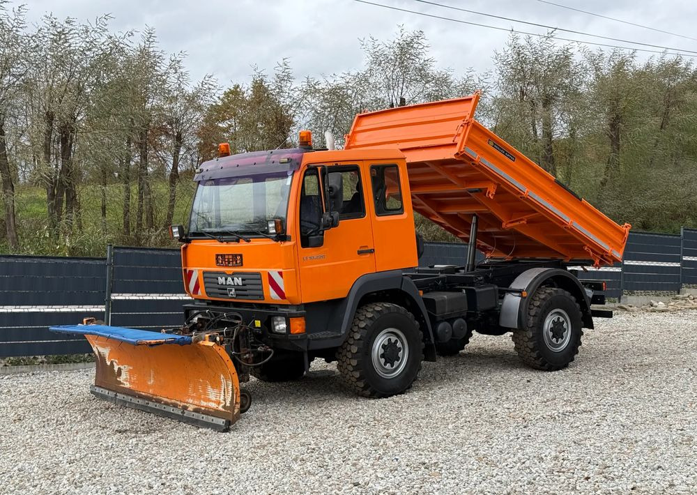 MAN * MAN 10-220 * Pług * Kiper Wywrotka Meiller * 4x4 * Zimowe Utrzymanie * Unimog * - Truk jungkit: gambar 1 MAN * MAN 10-220 * Pług * Kiper Wywrotka Meiller * 4x4 * Zimowe Utrzymanie * Unimog * - Truk jungkit: gambar 1