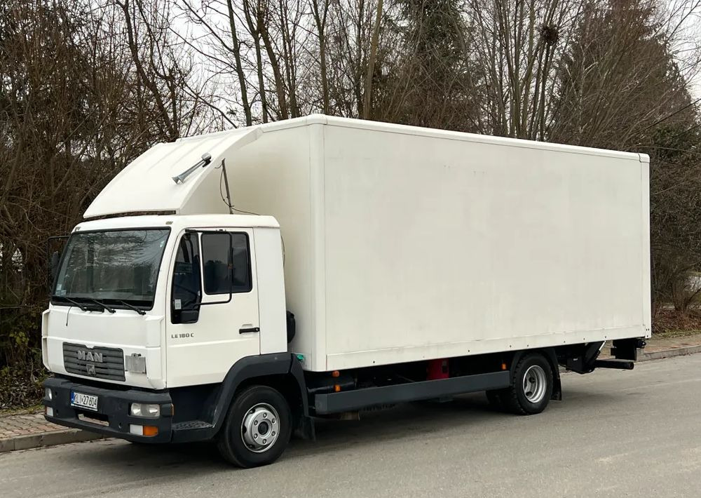 MAN MAN 8-180 KONTENER WINDA ZAŁADOWCZA - Truk box: gambar 1 MAN MAN 8-180 KONTENER WINDA ZAŁADOWCZA - Truk box: gambar 1