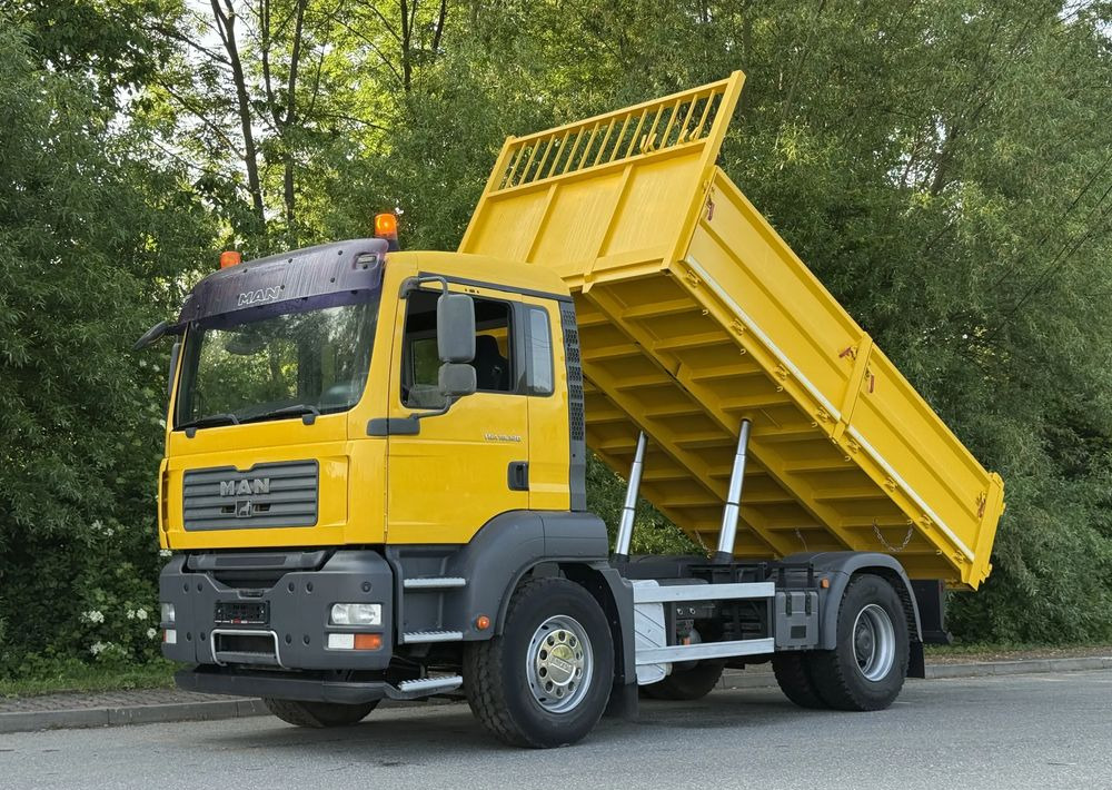 MAN * MAN TGA 18-320 * Kiper Wywrotka * 4x2 * Kran * Sprowadzony* Bardzo Dobry Stan - Truk jungkit: gambar 1 MAN * MAN TGA 18-320 * Kiper Wywrotka * 4x2 * Kran * Sprowadzony* Bardzo Dobry Stan - Truk jungkit: gambar 1
