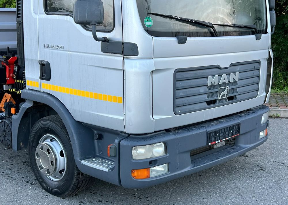 MAN MAN TGL 12-240 Kiper Wywrotka 4x2 Kran PALFINGER PK 12500 BARDZO DOBRY STAN - Truk jungkit: gambar 3 MAN MAN TGL 12-240 Kiper Wywrotka 4x2 Kran PALFINGER PK 12500 BARDZO DOBRY STAN - Truk jungkit: gambar 3