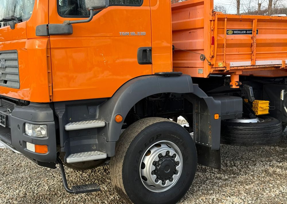 MAN * TGM 18-330 MAN 4x4 HDS Hiab 122 * Kiper Wywrotka * Bardzo Dobry Stan - Truk jungkit: gambar 5 MAN * TGM 18-330 MAN 4x4 HDS Hiab 122 * Kiper Wywrotka * Bardzo Dobry Stan - Truk jungkit: gambar 5