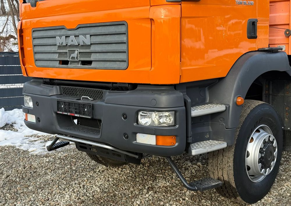 MAN * TGM 18-330 MAN 4x4 HDS Hiab 122 * Kiper Wywrotka * Bardzo Dobry Stan - Truk jungkit: gambar 3 MAN * TGM 18-330 MAN 4x4 HDS Hiab 122 * Kiper Wywrotka * Bardzo Dobry Stan - Truk jungkit: gambar 3
