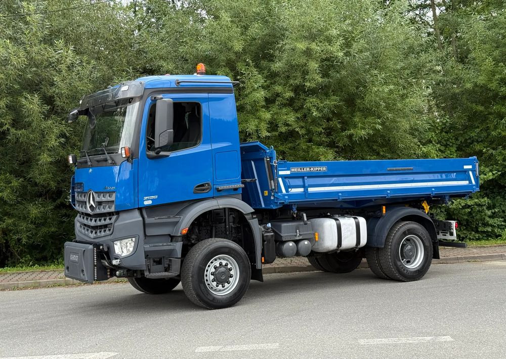 Mercedes-Benz * Arocs * 4X4 * JAK NOWY * Wywrotka Kiper Meiller * Sprowadzony * 80.700 km Oryginalnie * Mercedes - Truk jungkit: gambar 3 Mercedes-Benz * Arocs * 4X4 * JAK NOWY * Wywrotka Kiper Meiller * Sprowadzony * 80.700 km Oryginalnie * Mercedes - Truk jungkit: gambar 3