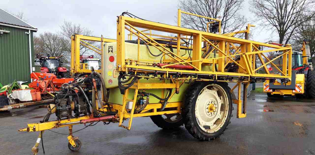 Dubex Vector 33 m. 3200 l. veldspuiten - Penyemprot tertinggal: gambar 1 Dubex Vector 33 m. 3200 l. veldspuiten - Penyemprot tertinggal: gambar 1