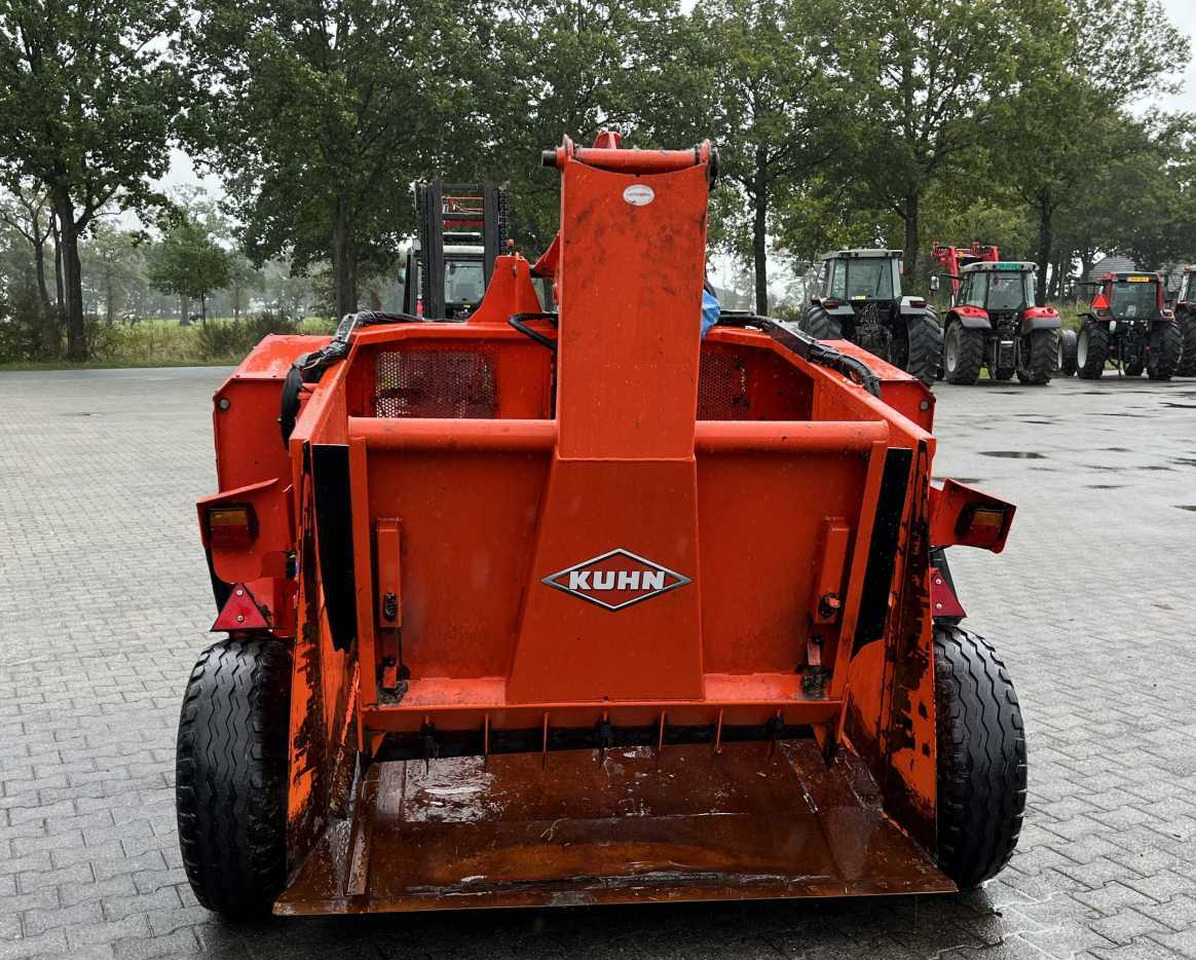 Peralatan silo Kuhn Polycrock 3850 voermachines: gambar 6