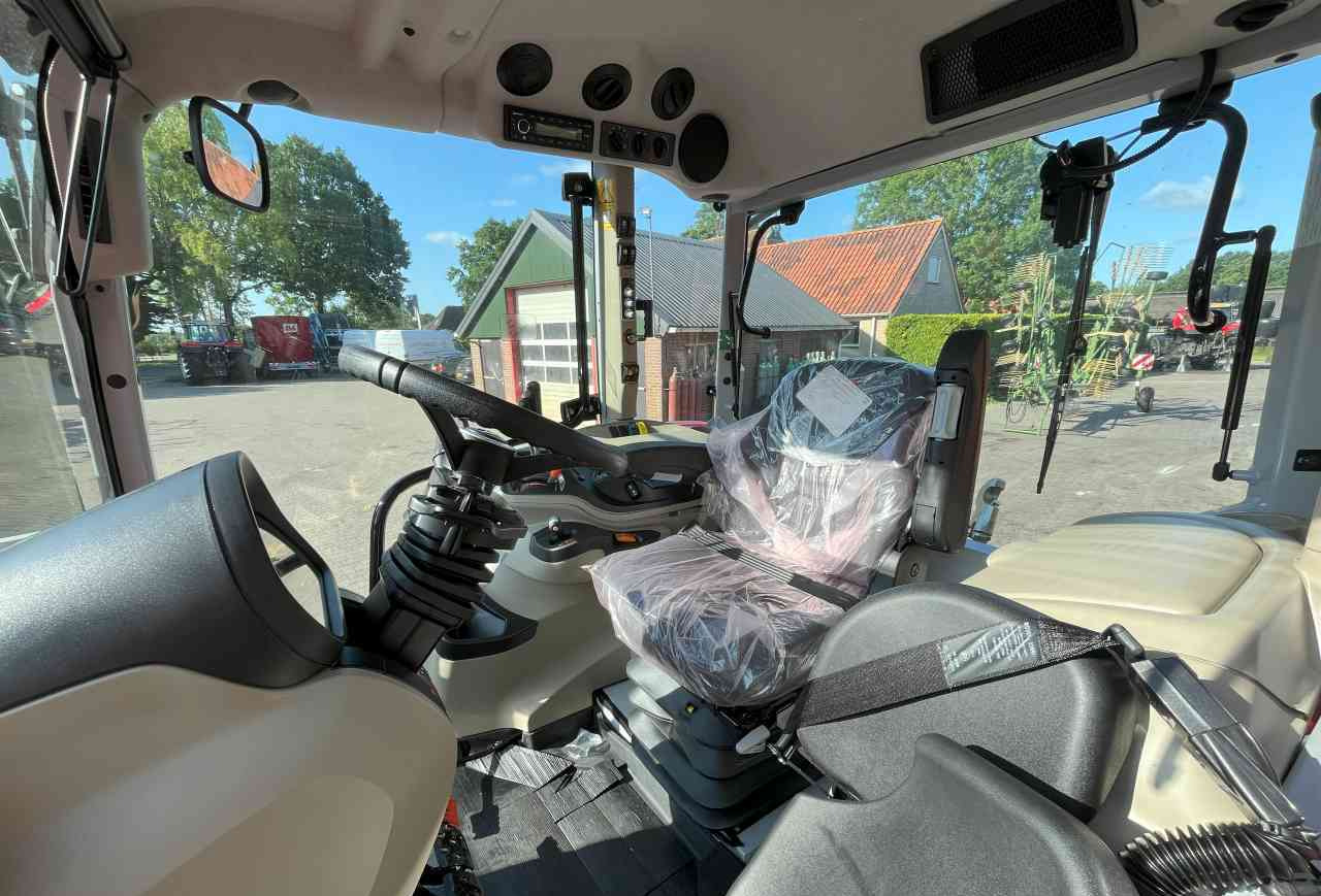 Massey Ferguson 5M.145 Dyna-4 Tractoren - Traktor: gambar 5 Massey Ferguson 5M.145 Dyna-4 Tractoren - Traktor: gambar 5