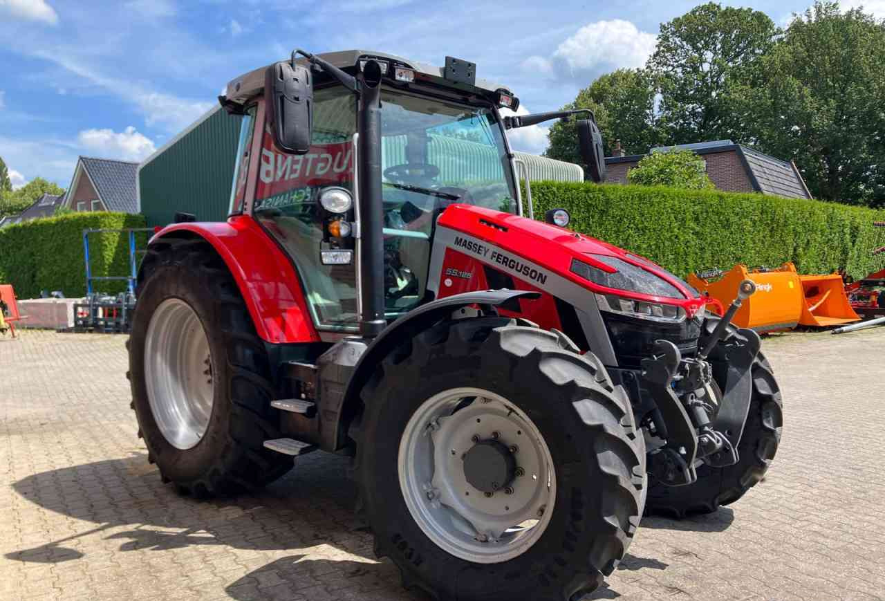 Massey Ferguson 5S.125 Dyna-4 Essential tractoren. - Traktor: gambar 2 Massey Ferguson 5S.125 Dyna-4 Essential tractoren. - Traktor: gambar 2