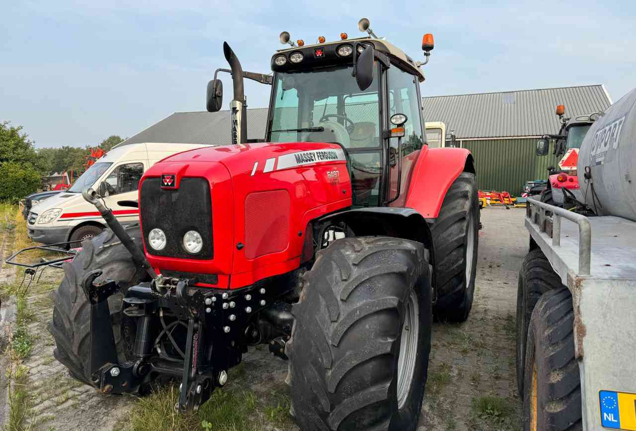 Massey Ferguson 6497 Dyna-6 Tractoren - Traktor: gambar 1 Massey Ferguson 6497 Dyna-6 Tractoren - Traktor: gambar 1