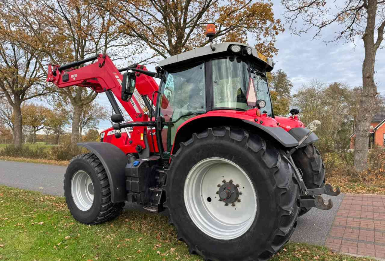 Massey Ferguson 7715S Dyna-6 Efficient Tractoren - Traktor: gambar 4 Massey Ferguson 7715S Dyna-6 Efficient Tractoren - Traktor: gambar 4
