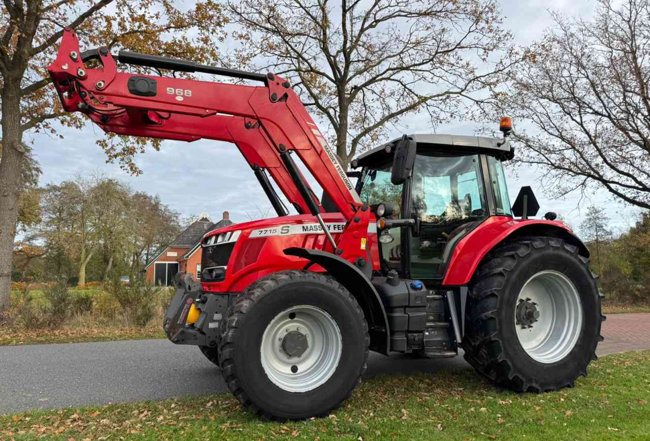 Massey Ferguson 7715S Dyna-6 Efficient Tractoren - Traktor: gambar 1 Massey Ferguson 7715S Dyna-6 Efficient Tractoren - Traktor: gambar 1
