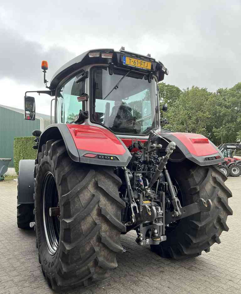 Massey Ferguson 8S.225 Dyna-VT Exclusive Tractoren - Traktor: gambar 4 Massey Ferguson 8S.225 Dyna-VT Exclusive Tractoren - Traktor: gambar 4
