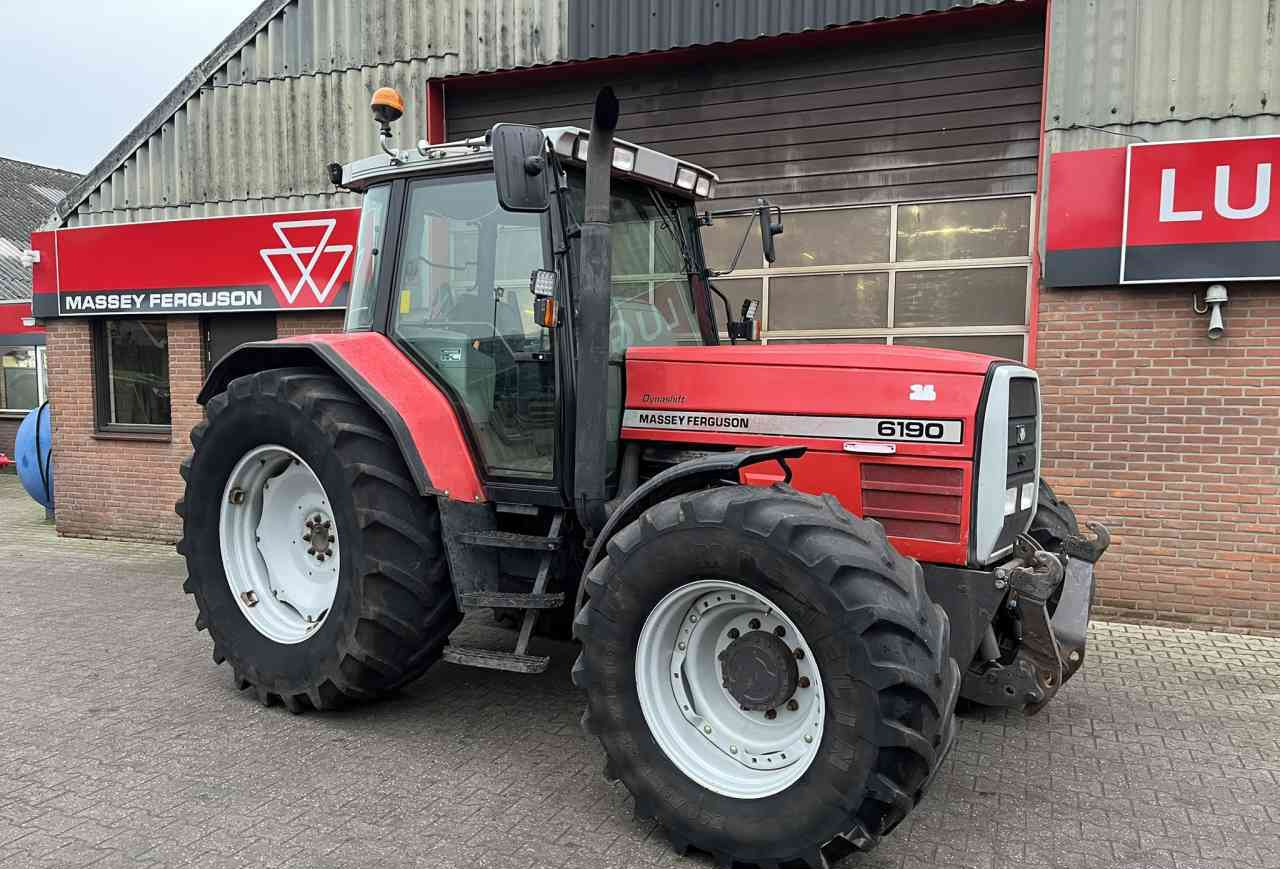 Massey Ferguson - Traktor: gambar 2 Massey Ferguson - Traktor: gambar 2