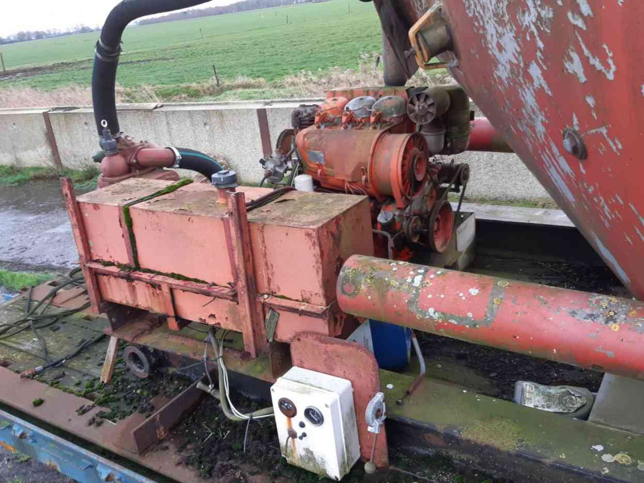 Mesttransporttank mesttank Deutz motor mestverwerking - Kapal tanker bubur: gambar 4 Mesttransporttank mesttank Deutz motor mestverwerking - Kapal tanker bubur: gambar 4