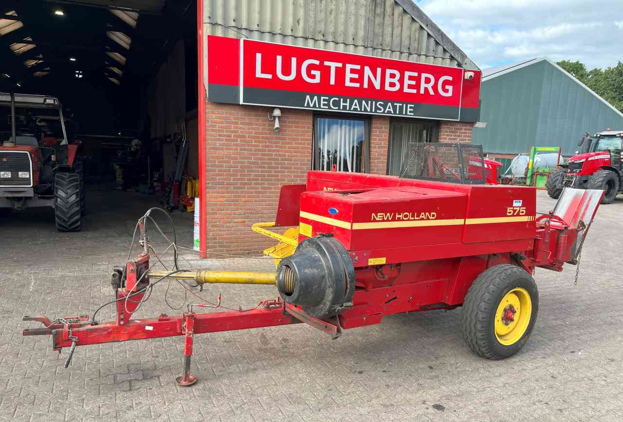 New Holland 570 Balepers pers pakkenperk weidebouwmachines - Baler persegi: gambar 1 New Holland 570 Balepers pers pakkenperk weidebouwmachines - Baler persegi: gambar 1