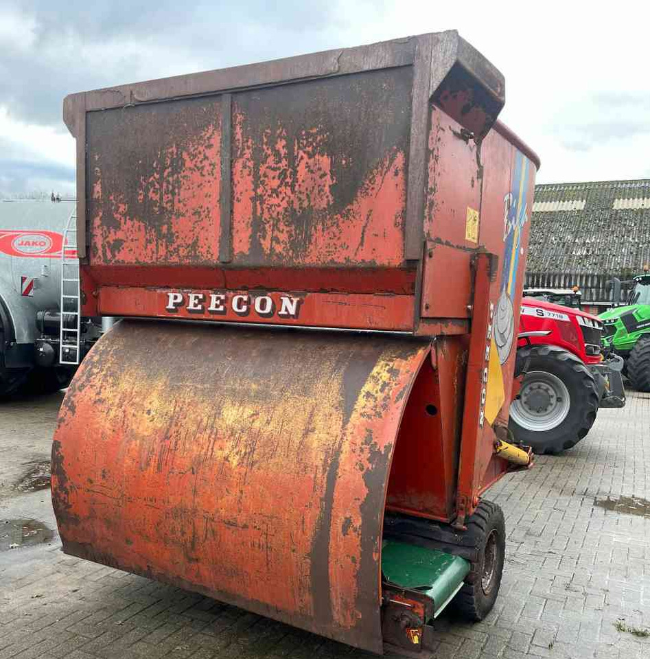 Peecon BIGA 10 voermengwagen, laadklep, voermachines - Mixer-pengumpan: gambar 4 Peecon BIGA 10 voermengwagen, laadklep, voermachines - Mixer-pengumpan: gambar 4