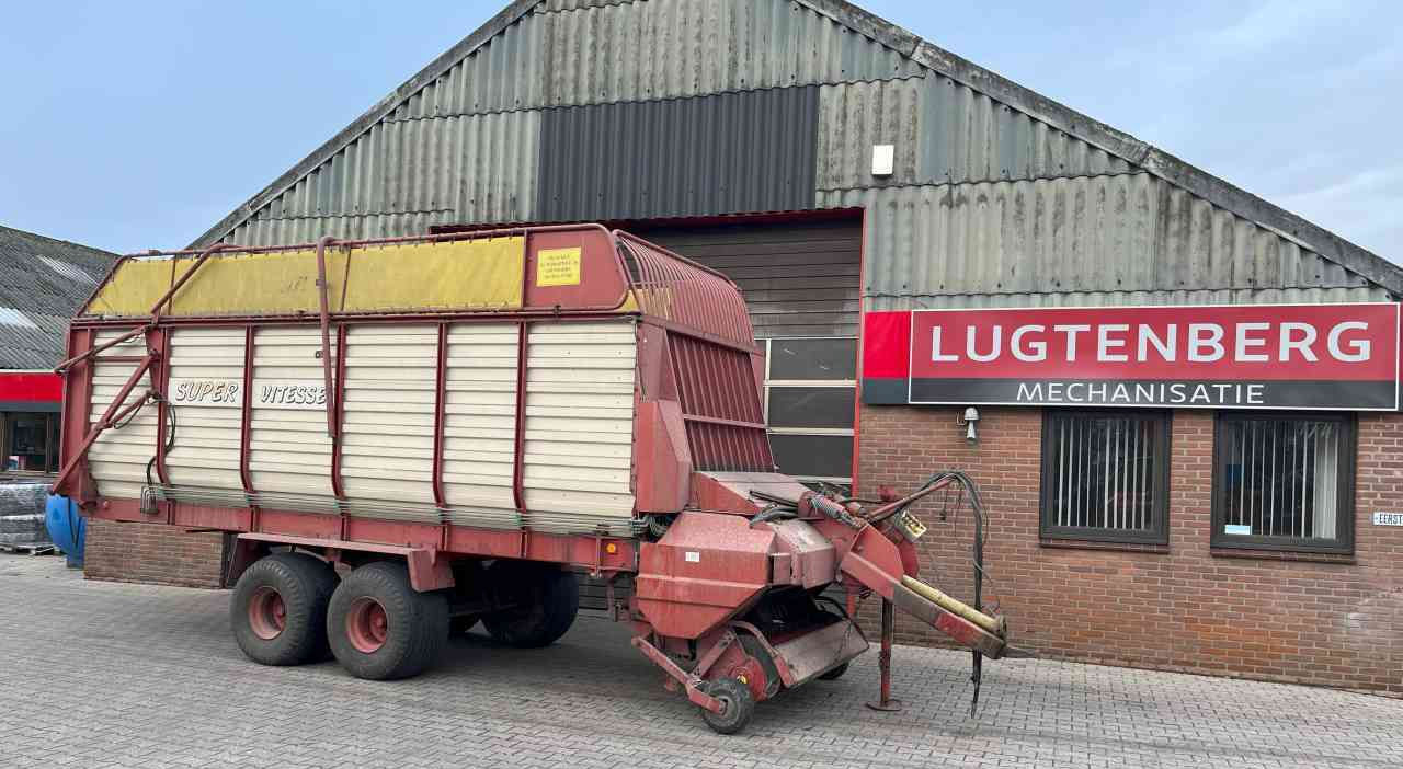Strautmann Super Vitesse Opraapwagen, ladewagen, weidebouwmachines - Keranjang pemuatan sendiri: gambar 1 Strautmann Super Vitesse Opraapwagen, ladewagen, weidebouwmachines - Keranjang pemuatan sendiri: gambar 1