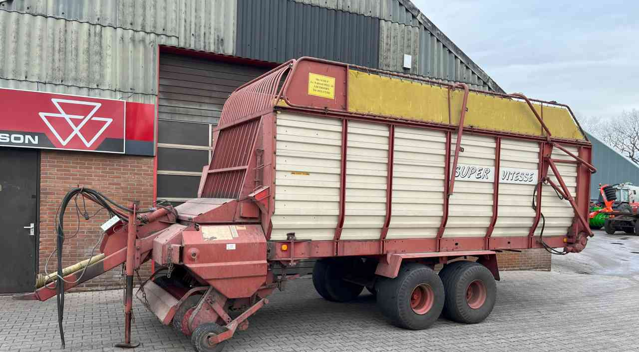 Strautmann Super Vitesse Opraapwagen, ladewagen, weidebouwmachines - Keranjang pemuatan sendiri: gambar 4 Strautmann Super Vitesse Opraapwagen, ladewagen, weidebouwmachines - Keranjang pemuatan sendiri: gambar 4