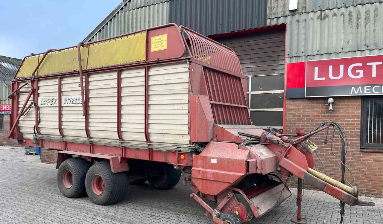 Strautmann Super Vitesse Opraapwagen, ladewagen, weidebouwmachines - Keranjang pemuatan sendiri: gambar 2 Strautmann Super Vitesse Opraapwagen, ladewagen, weidebouwmachines - Keranjang pemuatan sendiri: gambar 2